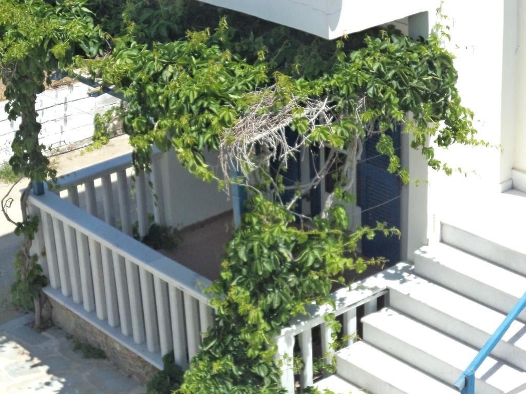O Fotis Lejlighedshotel Agios Prokopios  Værelse billede